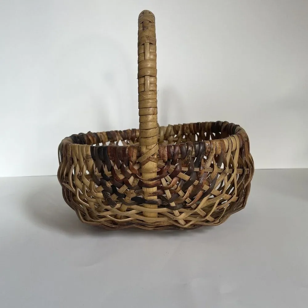 Vintage Multicolor Buttocks Basket Hand Woven Egg Gathering‎ Primitive Splint